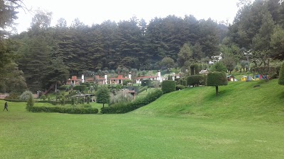 Photos of Las Caba&ntilde;as y Balneario Er&eacute;ndira