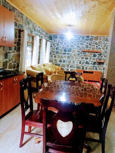 Guesthouse Lura