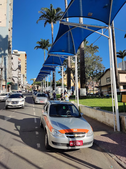 Foto de Ponto de Táxi Centro - Praça da Matriz - MANHUAÇU - MG