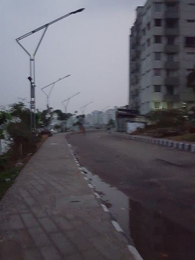 Photos of Runner Diatas, Badda