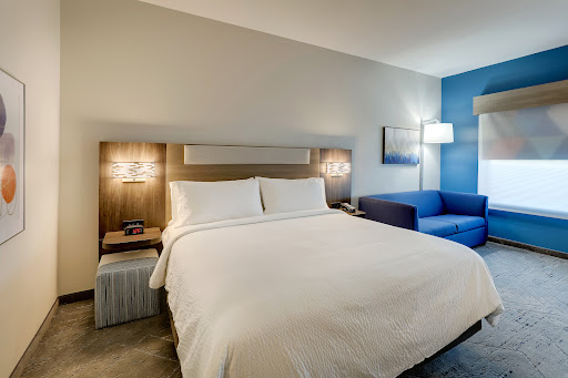 Holiday Inn Express Holly Springs - Raleigh Area, an IHG Hotel - Thumbnail