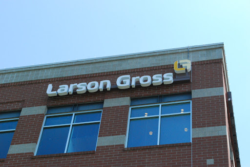 Larson Gross - Visual