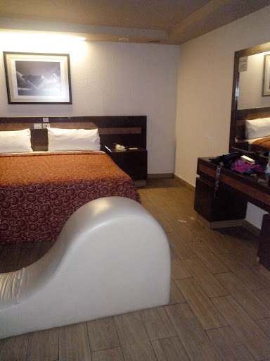 Hotel y Villas Roma - Thumbnail