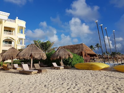 Photos of Dressel Divers Paraiso