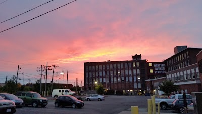 Photos of Western Avenue Studios and Lofts