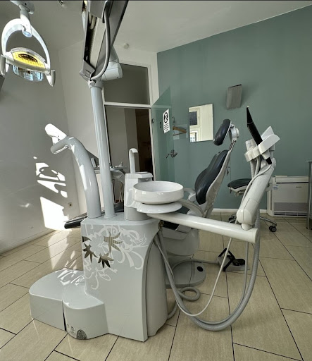 Dr. med. dent. Michael Holzem - Thumbnail