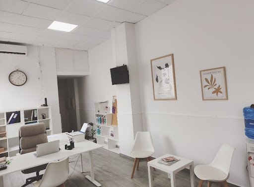 Inmobiliaria Turística y Limpiezas Cristina