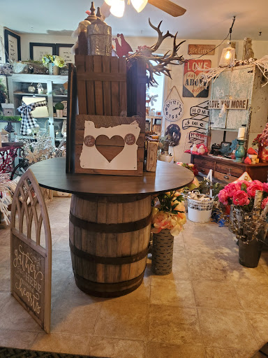 Simply Sandy's - Visual