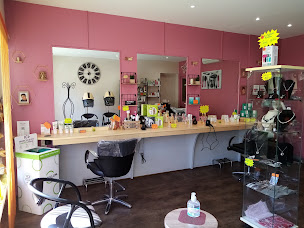 Photo n°5 de Act-Tif Coiffure à Le Mans (Salon de coiffure)