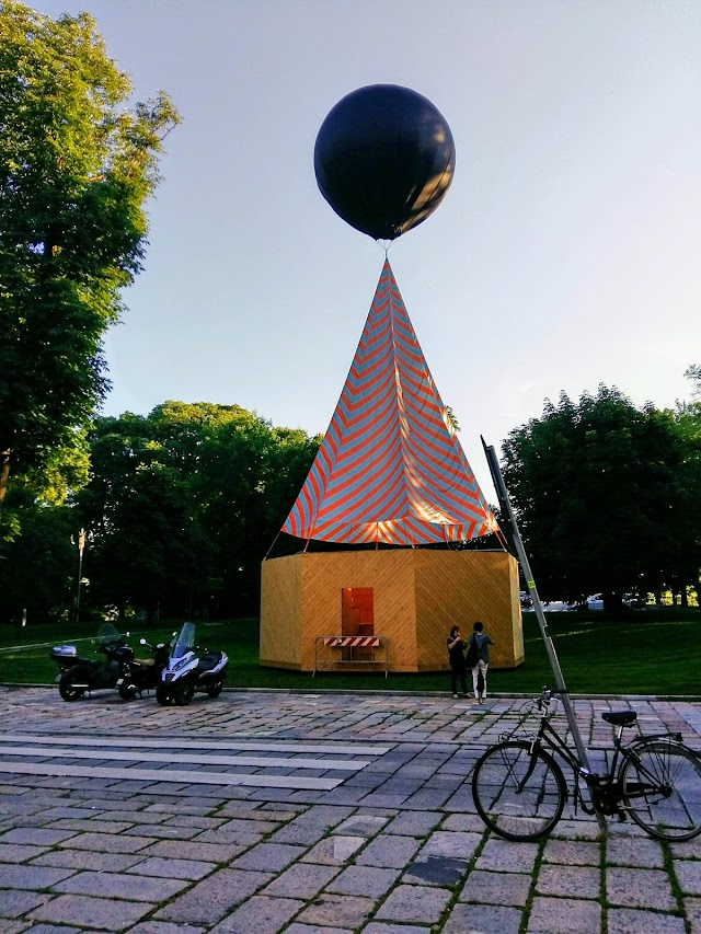 Viale Emilio Alemagna, 6