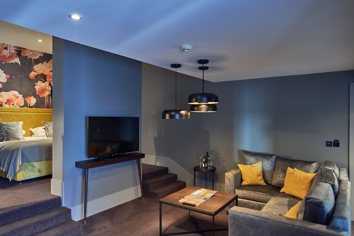 Malmaison Reading by null