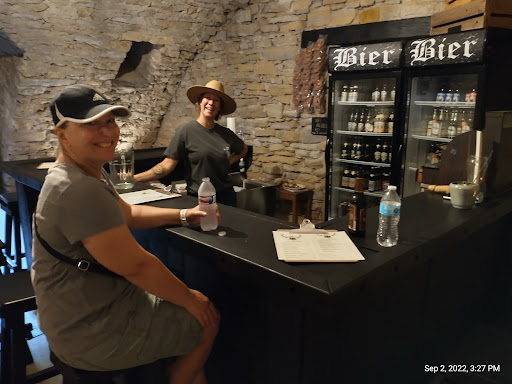 Rathskeller - Visual