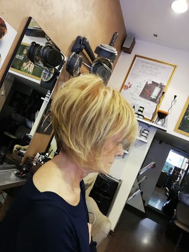 AD hair stylist Parrucchiere Milano - Thumbnail