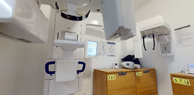 Dental Art Implant Clinic - East Finchley - London