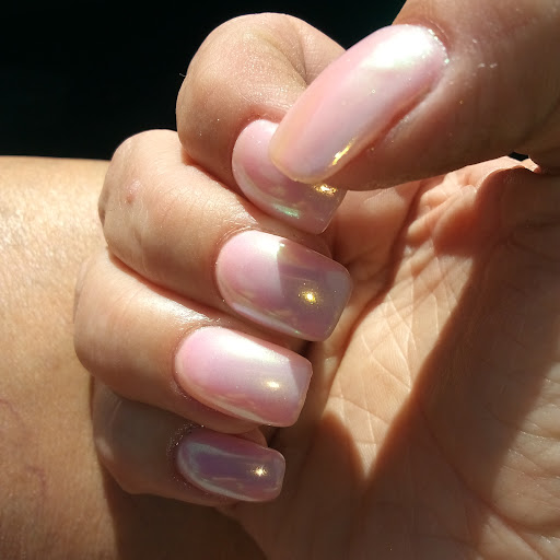 Breezy's Nail Studio - Thumbnail