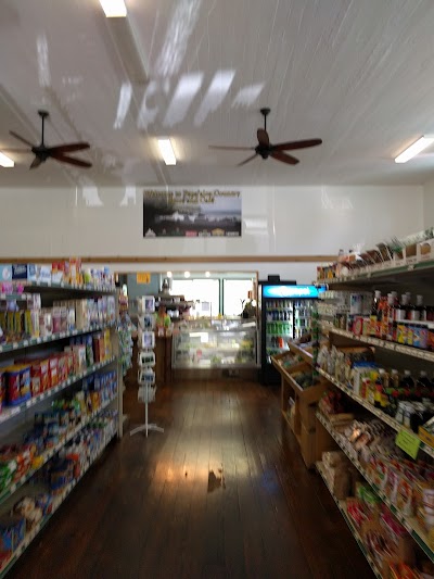 Pāpaʻaloa Country Store and Cafe