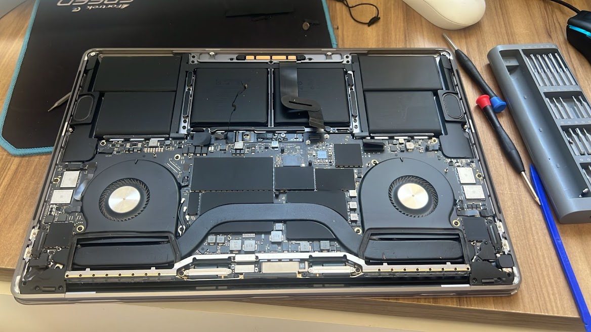 Assistencia Apple Asa Norte - Conserto de MacBook Pro 16