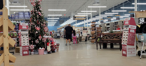 K and M Hardware of Kingwood LLC - Thumbnail