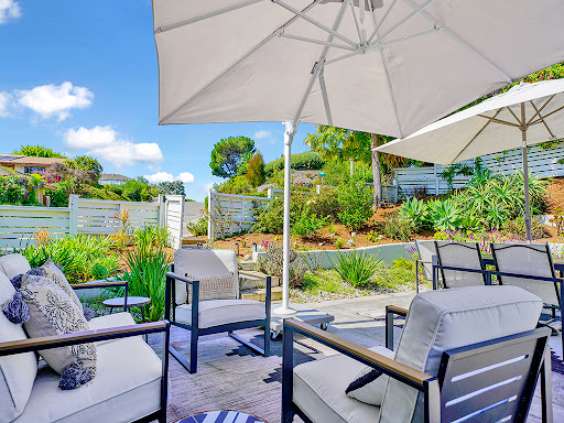 Jacqueline Lennon - Sea To Canyon Properties - Thumbnail