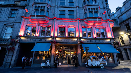 The Esslemont Bar & Restaurant - Thumbnail