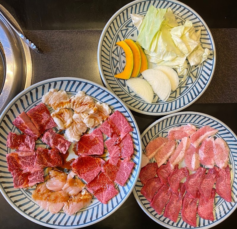 焼肉金山 新見店