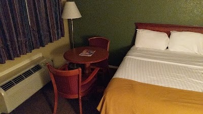 Admiralty Suites & Inn