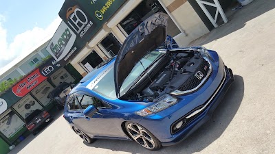 Photos of Leo Auto Adornos