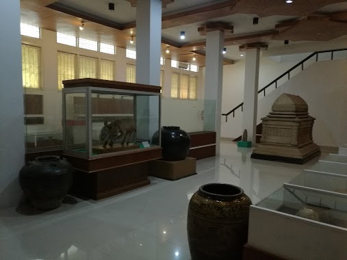 Museum Aceh, Author: Nafesa Ng