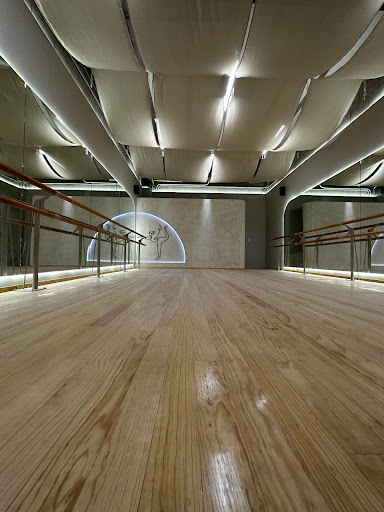 TURNOUT STUDIO - Thumbnail