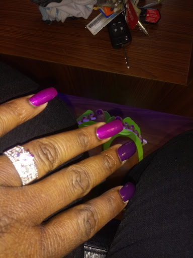 A & E Nails - Visual