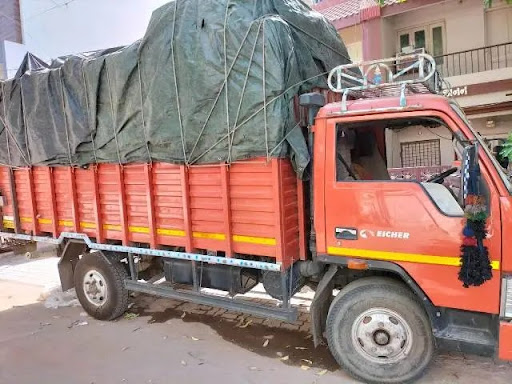 Indore's favorite movers - Vinayak Relocation Packers and Movers. Discover why we're the top choi…