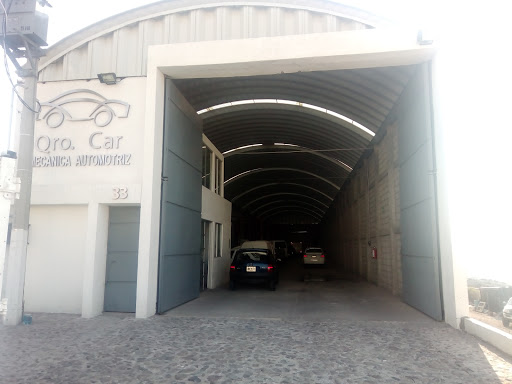 Qro-car Mecánica Automotriz Logo