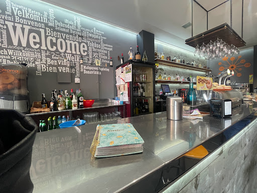 Cafetería Pirámide