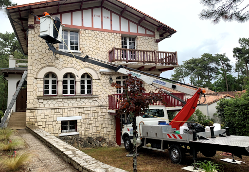 Photo de Couvreur Royan Entreprise Paul Rénov Démoussage et Peintre en bâtiment à Royan (17200)