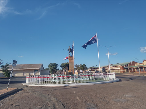 Kalgoorlie War Memorial - Thumbnail