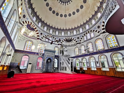 Fevzipaşa Cami