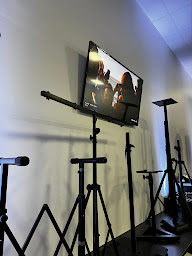 Photo n°11 de SonoLens (agréé Sonovente) - Magasin de musique, sonorisation, lumière, DJ, MAO à Lens (Service de location de matériel de soirée)