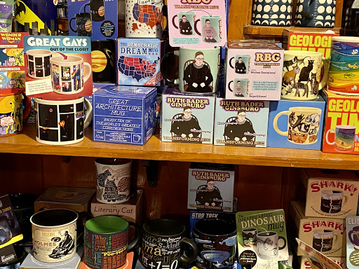 Emack & Bolio's Cake & Gift Shop - Thumbnail