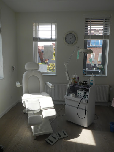 Pedicure Praktijk Nicole Jaring ( medische pedicure / Voetreflex masseur) - Thumbnail