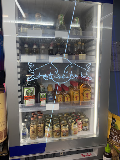 Nawf side package and convenience store - Thumbnail