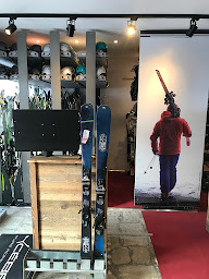 Photo n°35 de LOCATION SKI OZ - SKISET Ski Tonic à Oz (Magasin de ski)