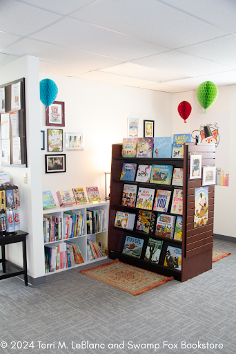 Swamp Fox Bookstore Gallery - United States