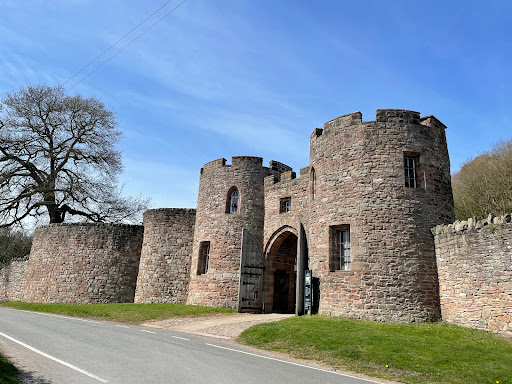Beeston Castle - Visual