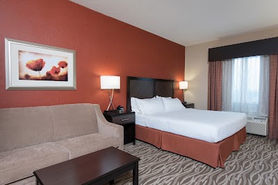 Photos of Holiday Inn Express & Suites Grand Rapids-North