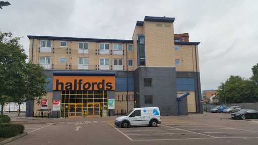 Halfords - Sutton - Visual