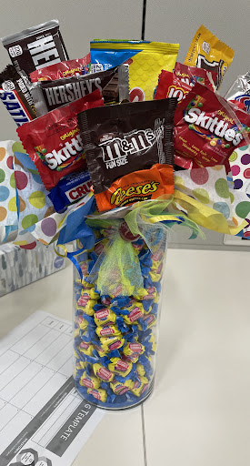 J's Candy Bouquets - Same Day Candy Bouquet Delivery - Thumbnail