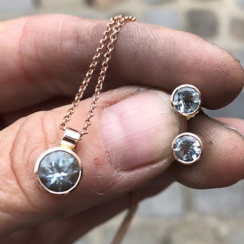 Goldschmiedeatelier Geschmeidiges