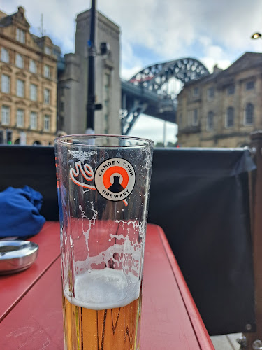 Redhouse - Pub