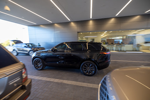 Land Rover Woodland Hills Service Center Gallery - United States