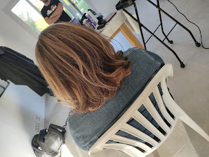 Photo n°11 de Les ciseaux de Nadège à Grez-sur-Loing (Salon de coiffure)